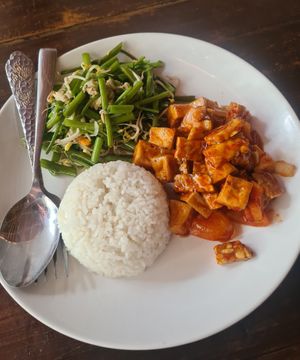 Oseng oseng at Felice's Vegetarian Restaurant in Kuta