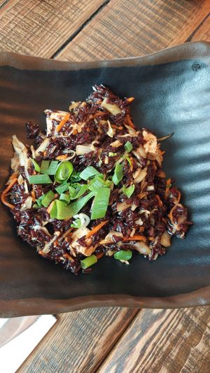 Black rice with tofu, pad thai sauce at Buddha Original in Budapest