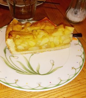 veganer apfelkuchen #Veganuary at Buchhandlung & Antiquariat Eule in Bruehl