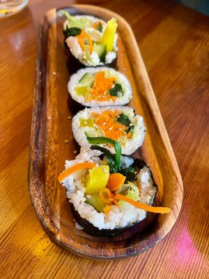 Gimbap 5pcs

Cooked rice and other ingredients that are rolled in gim—dried sheets of laver seaweed

Vegan
€ 7,50
 at Hey Joo - 헤이 주 in Ghent