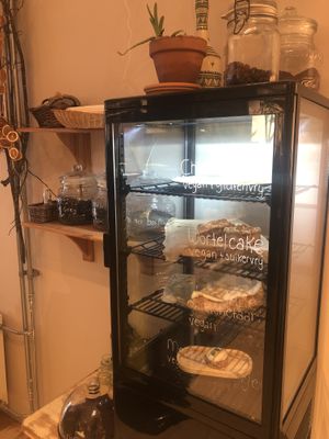 Huisgemaakte vegan taartjes  at Mahoe - Maybe closed in Oud Beijerland