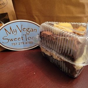 cake at My Vegan Sweet Tooth in Virginia Beach