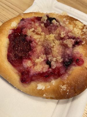 Mit Frucht-Topping  at Kolacherie Celetna in Prague