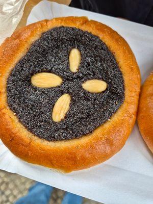 Poppy seed at Kolacherie Celetna in Prague