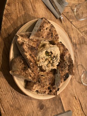 Solopasta Hummus at Crosta in Milan