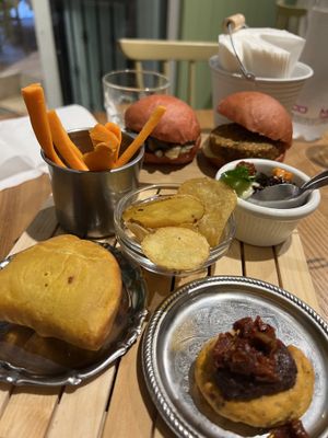 Aperitivo vegano  at Hygge Dolce Quotidiano in Bisceglie