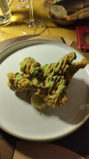 carciofi in tempura con miso (spettacolo) at Dispensa Franciacorta in Adro