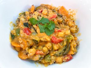 Chickpea curry with quinoa   at La Cabra Feliz Bar Etico in Mallorca