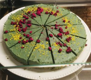 Spirulina lemon cake  at Creativa in Ingolstadt
