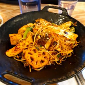  at Aejeong hot pot restaurant in Seoul