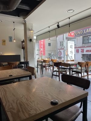   at Aejeong hot pot restaurant in Seoul