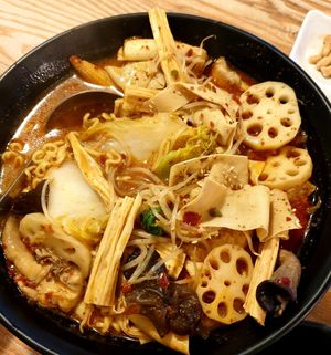  at Aejeong hot pot restaurant in Seoul