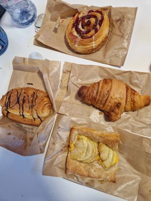 Vegan pain au chocolat and jam danish at La Barra Dulce in Madrid