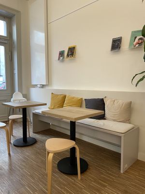 Minimalist Inside   at Winter - Kaffee & Mehr in Karlsruhe
