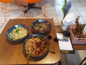 Oryginalny Wystrój, pyszne wegańskie dania! 🌻 at Neobistro Ferment in Kielce