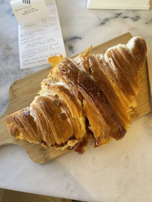 Strawberry (2,50€). Too sweet, id share! It was overpowering   at O Melhor Croissant da Minha Rua - Sesimbra in Sesimbra