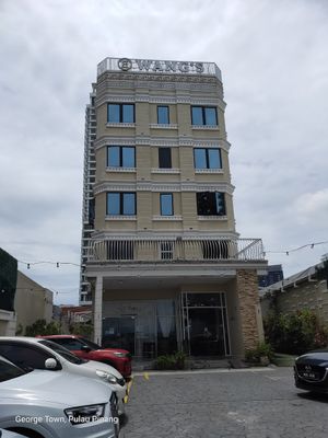 Located in Wang's hotel at Six Spring Vegetarian Cafe in Penang