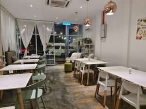 inside in nice, clean and cool at Six Spring Vegetarian Cafe in Penang