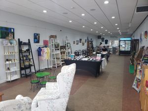 Art & handmade gifts by local artisans at Daily Flavors Eatery and Juice Bar in Festus