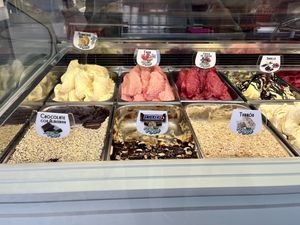 6 of 14 vegan flavors  at Berry's - Charco in Tenerife