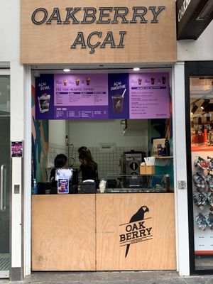 Shop front   #Veganuary at Oakberry in Surfers Paradise