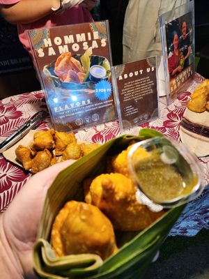 Nom Nom! at Hommie Samosas  - Pai in Pai