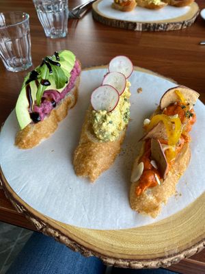 Open sandwich  at Avec in Jeju