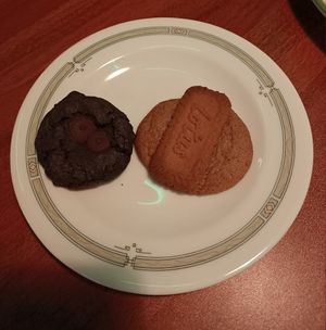 Cookies at Avec in Jeju