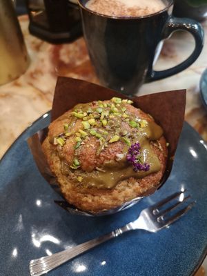 Muffin à la pistache at Le Jardin Suspendu in Metz