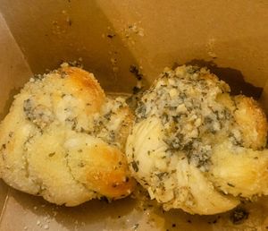Ooh those garlic knots ! #Veganuary at Squatcho's in Rochester