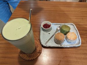 scones and matcha latte at Islander Cafe 嶼人咖啡 in Taipei