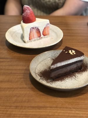 Vegan Strawberry cake and tiramisu   at Islander Cafe 嶼人咖啡 in Taipei