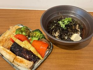 Grilled vegetables with rice at Islander Cafe 嶼人咖啡 in Taipei