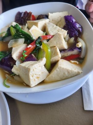 tofu with veggies at Racha Noodle in Redding