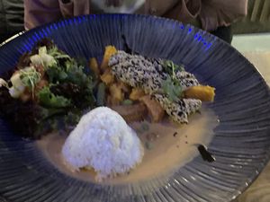 Sesam Tofu Gericht   at Maison Tom in Karlsruhe