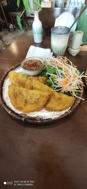 Banh xeo at Tiệm Chay Hoa Đà in Da Nang
