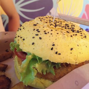  at Flower Burger in Trento