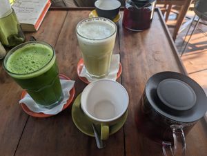 Juice, hibiscus tea at Kardamom & Koffee in Kampala