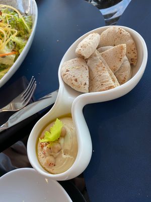 Hummus with pita bread at Lobby Lounge in 