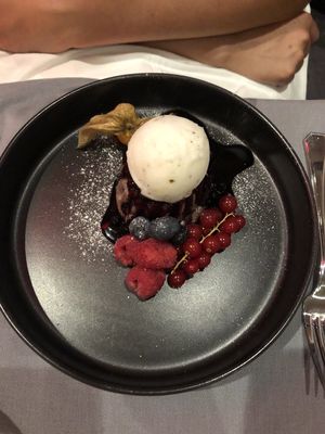 Gugelhupf mit Basilikum—Zitronen-Sorbet  at Das Schaffers in Bad Mergentheim