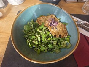 Celery steak with salad at Rizzo Pizza Pizzéria és Étterem in Esztergom