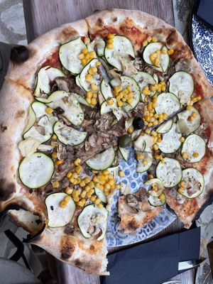 Vegetarian pizza without cheesee  at Škafet in Skradin