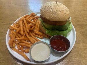 vegan burger  at Common Grounds in Dubai