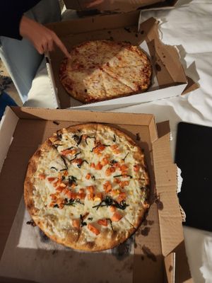 Great pizzas 🍕 at Donna Jean - Sherman Oaks in Sherman Oaks