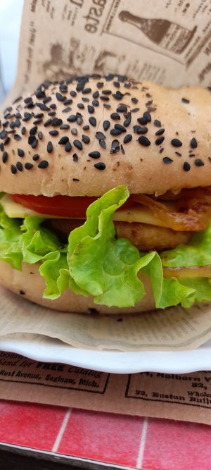 Veggie burger at O Moinho Terrace Cafe in Ribeira Grande