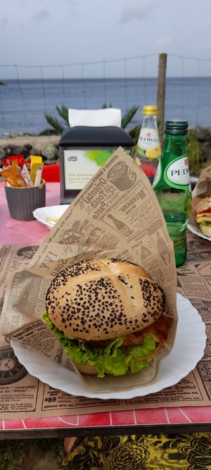 Veggie burger at O Moinho Terrace Cafe in Ribeira Grande