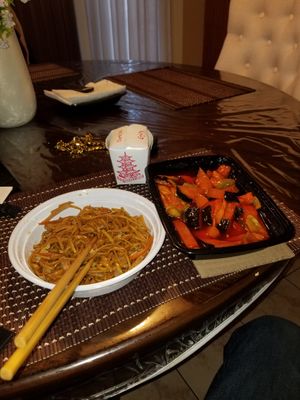 Pure City lo-mien, red ocean and broken rice in container. at Pure City in Pine Bush