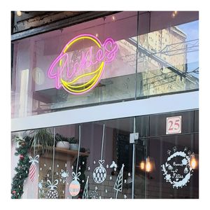 Venue exterior at Pickles - Solférino in Lille