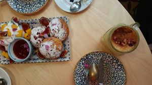 Scones at Lavaysalt in Gran Canaria