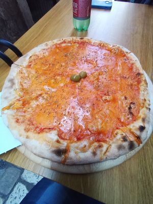 Quattro Formaggio vegan pizza at VegeDub in Dubrovnik